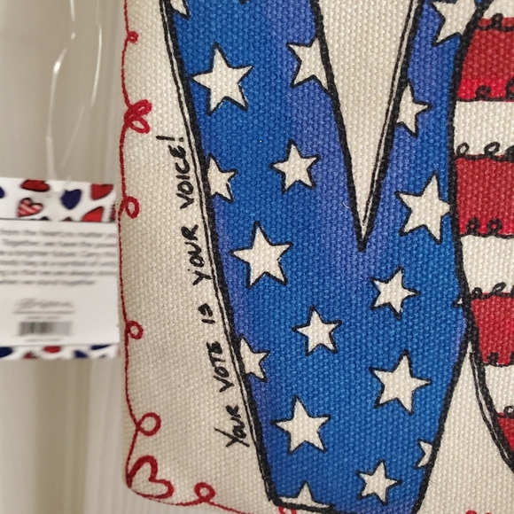 NWT BRIGHTON 2024 VOTE ELECTION DAY POUCH BAG SHOULDER CROSSBODY RED WHITE BLUE - Picture 7 of 15